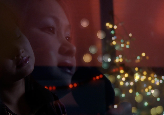Quynh Dong (*1982), Karaoke Night, 2009. DVD, 29 Min. 46 Sek. Kunstmuseum Bern, Bernische Stiftung für Foto, Film und Video FFV, Bern. 
 - © Courtesy of the artist